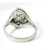 Zeitloser Ring in 14 Karat Weißgold mit feinen Brillanten