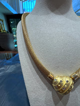Dominantes Collier in 18 Karat (750) Gelbgold mit Brillanten