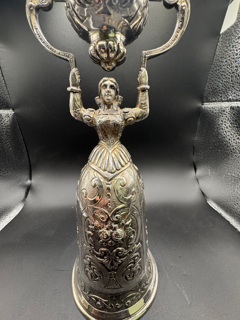 Hochzeitsbecher aus 800er Silber – Symbol von Liebe, Treue und Handwerkskunst