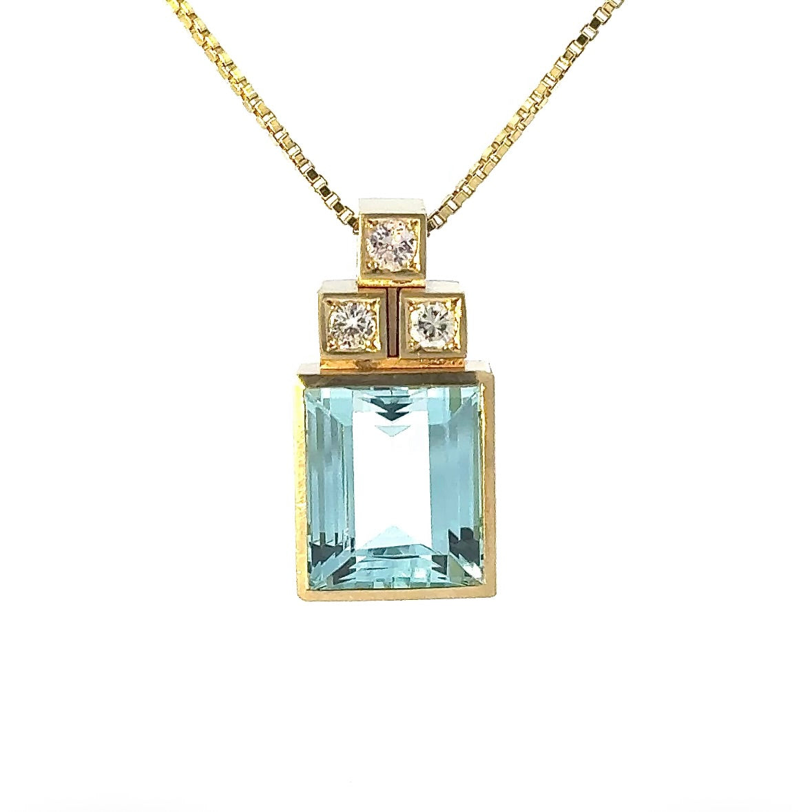 Handmade Pendant in 14 Karat Yellow Gold with Aquamarine & Brilliants
