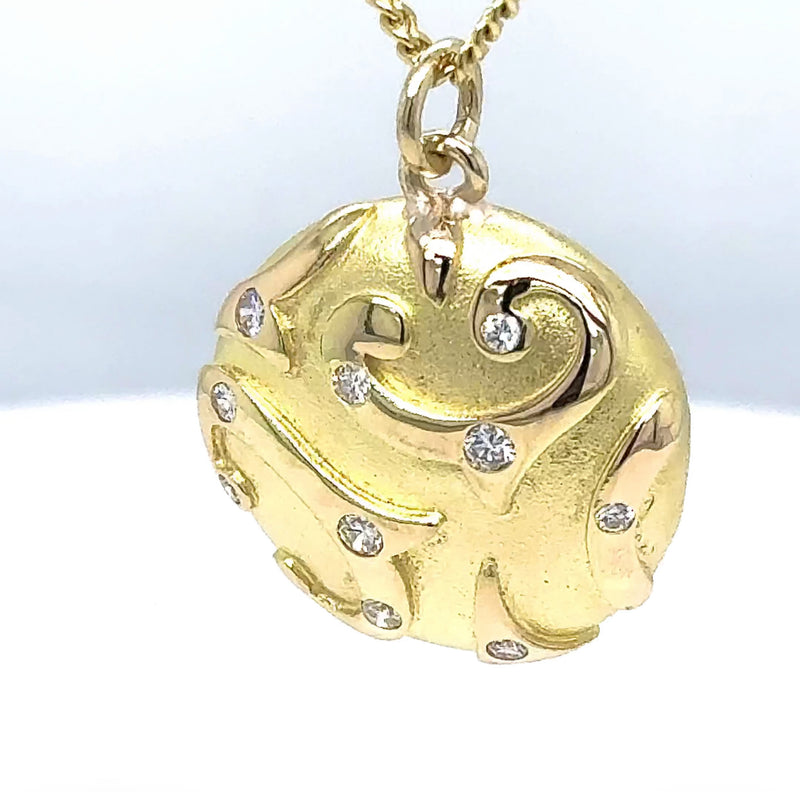 Ausgefallener Anhänger in 18 Karat Gelbgold mit feinen Brillanten