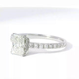 Edler Solitär-Ring in 18 Karat Weißgold mit Radiant-Brillant & Pavé-Besatz