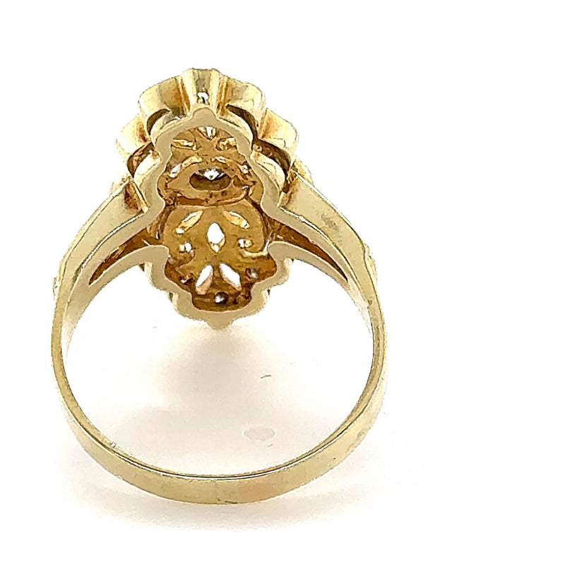 Eindrucksvoller Ring in 14 Karat Gelbgold mit feinen Brillanten