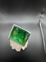 Einmaliger Ring in 18 Karat Weißgold mit beeindruckendem Turmalin