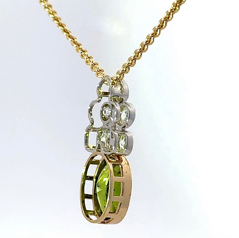Moderner Peridot Anhänger in 14 Karat Bicolor Gold mit großen Diamanten