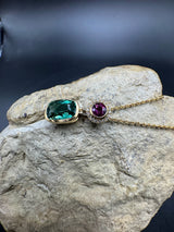 Leuchtender Anhänger in 14 Karat Gelbgold mit Rubin, Turmalin & Brillanten