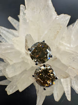 Riesige Brillantstecker in 18 Karat Weißgold mit fancy Brillanten