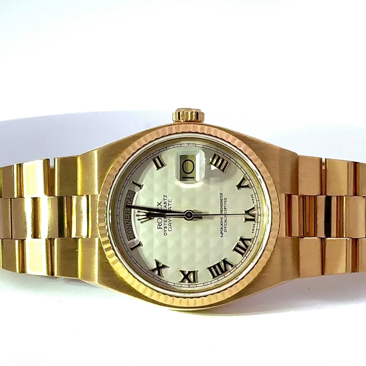 Rolex Day-Date Oysterquartz Ref. 19018 in 18 Karat Gelbgold