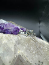 Massiver Solitär Ring in Platin mit hochfeinem Princess-Cut Brillanten