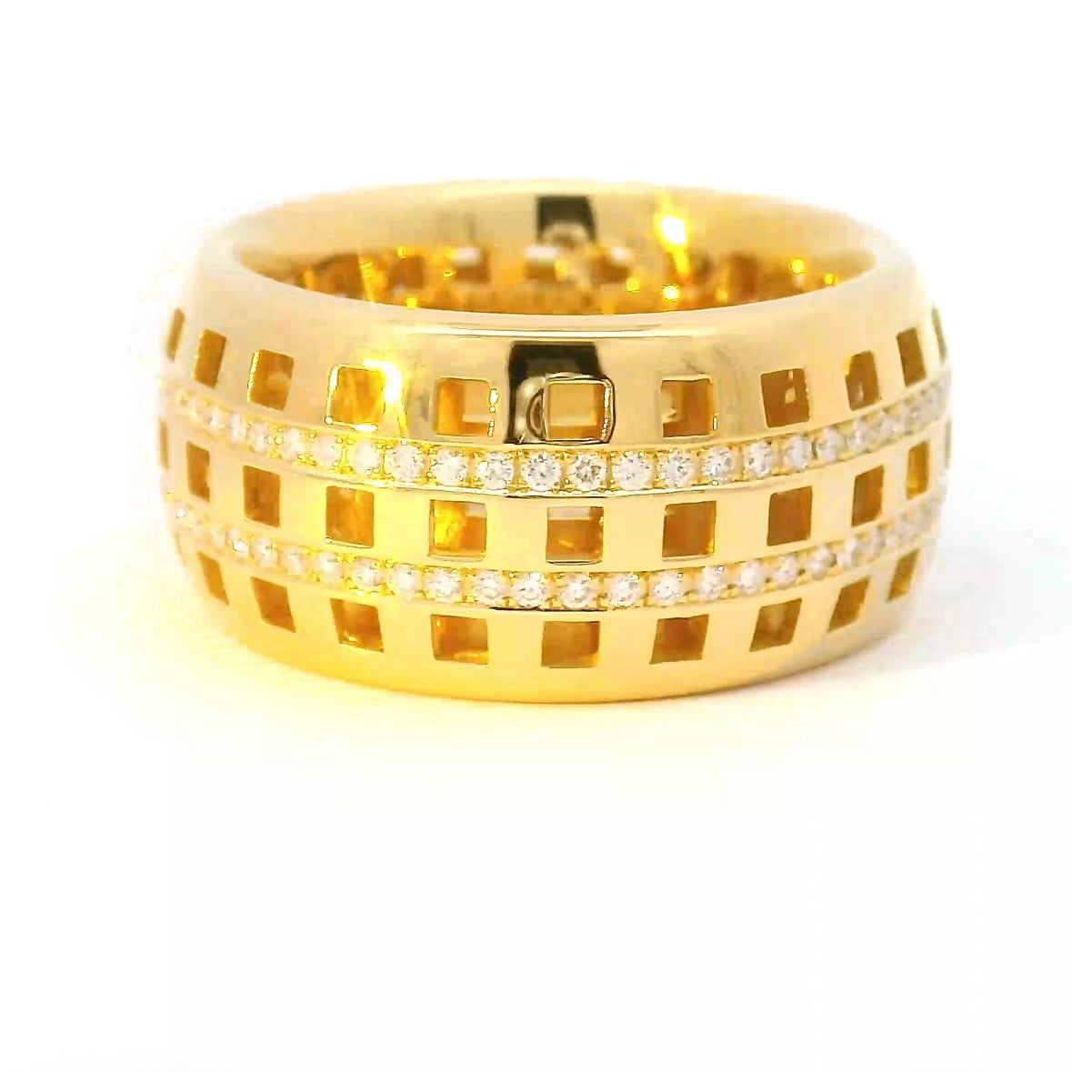 Riesiger Memory Ring in 18 Karat Gelbgold mit feinen Brillanten von W. Häring