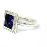 Massiver Ring in 18 Karat Weißgold mit Amethyst und Brillanten