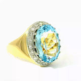 Edler Ring in 18 Karat Gelbgold mit augenreinem Aquamarin & Brillanten