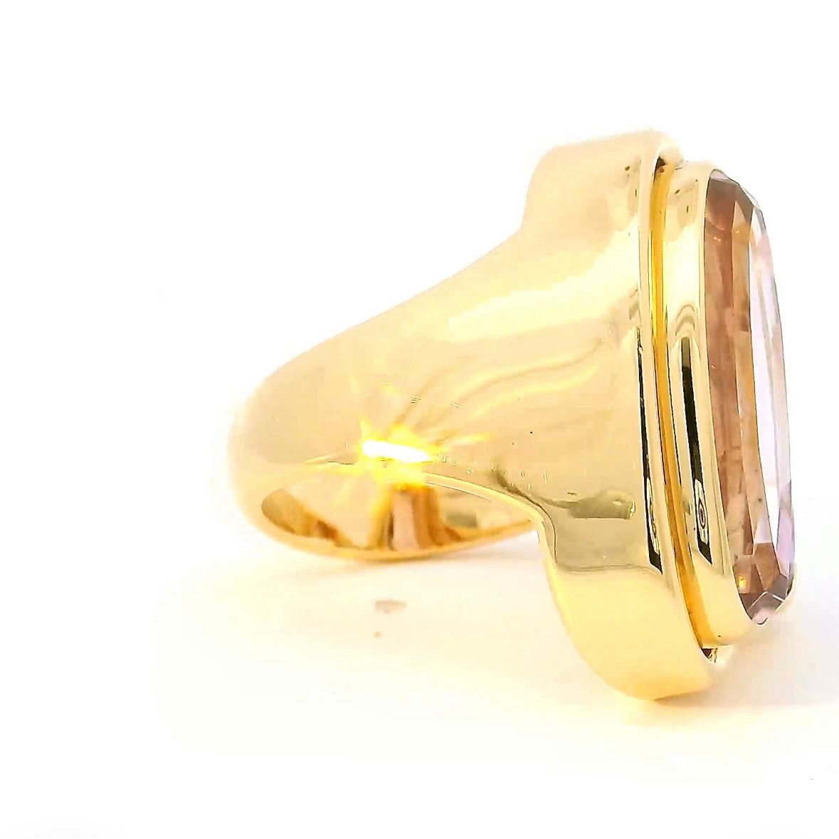Handgefertigter Ring in 18 Karat Gelbgold mit Kunzit & Tansanit
