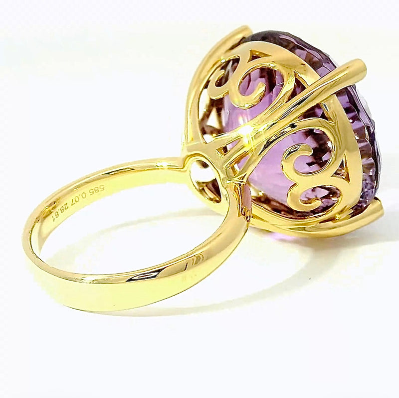 Moderner Amethyst Ring in 14 Karat Gelbgold mit feinen Brillanten
