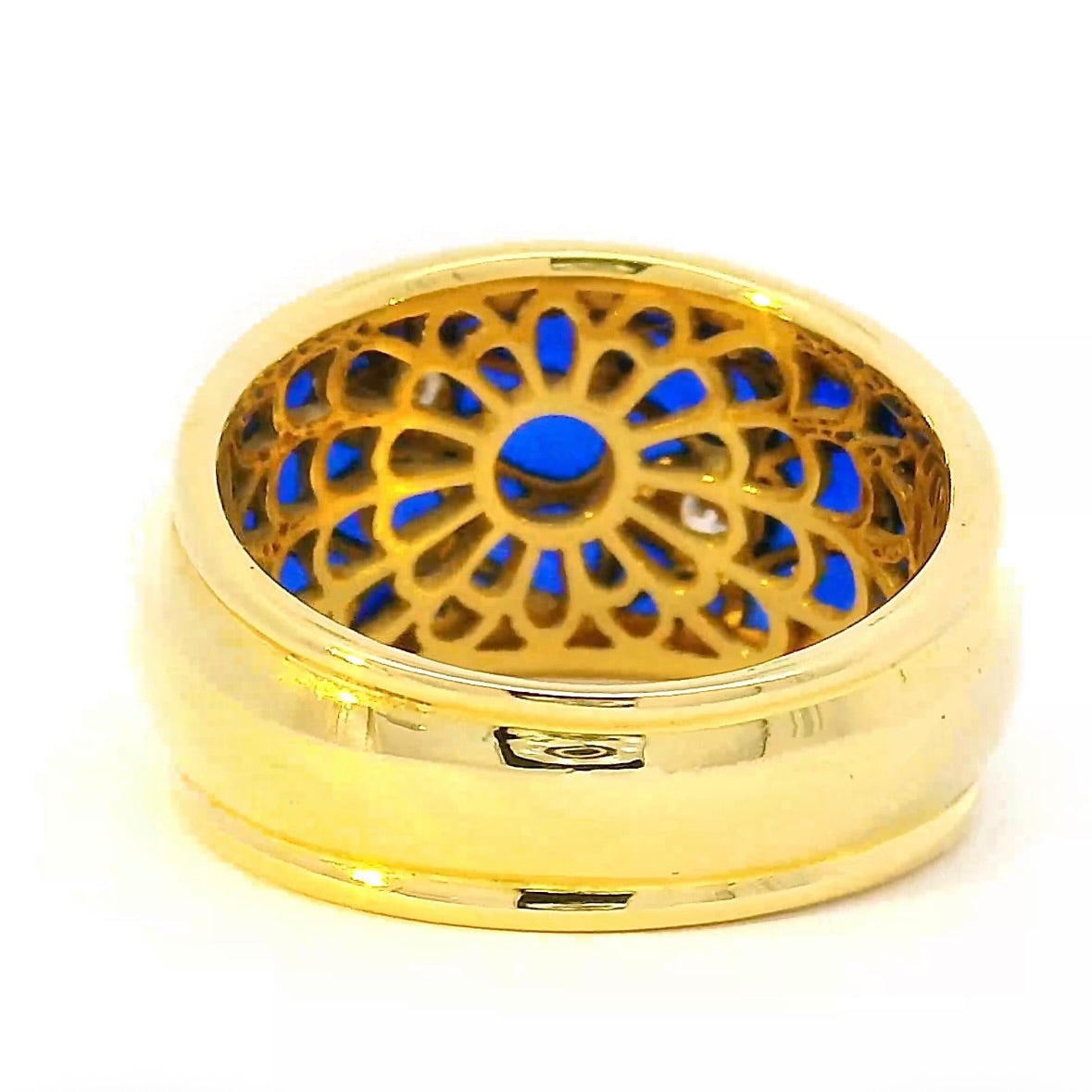 Eleganter Emaille Ring in 18 Karat Gelbgold mit feinen Brillanten