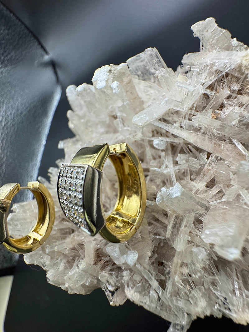 Handgefertigte Kreolen in 18 Karat (750) Gelb- und Weißgold mit hochfeinen Brillanten
