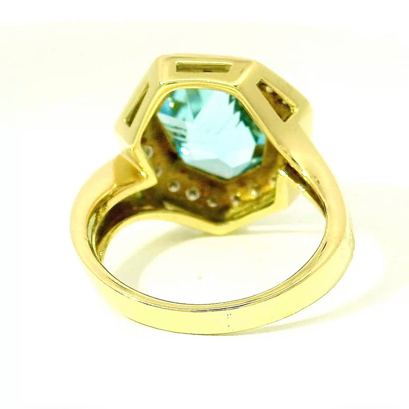 Ausgefallener Ring in 14 Karat Gelbgold mit leuchtendem Topas & Brillanten
