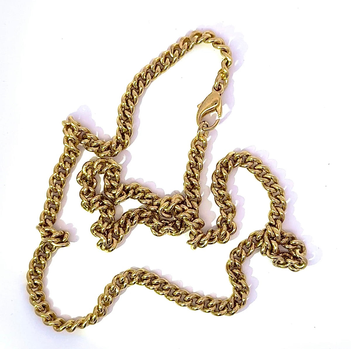 Elegant round curb chain necklace in 8 karat yellow gold with a lobster clasp