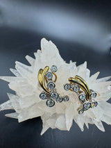 Ausgefallene bicolor Ohrringe in 18 Karat Gold mit feinen Brillanten