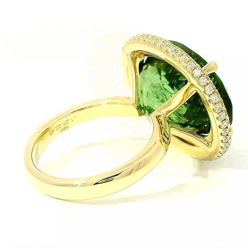 Einmaliger Ring in 14 Karat Gelbgold mit riesigem Peridot & Brillanten