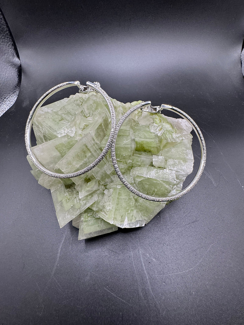 Außergewöhnliche 18Karat Weißgold Ohrringe mit 286 Brillanten