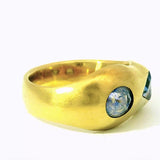 Handgefertigter 18 Karat Gelbgold Ring mit außergewöhnlichen Bicolor-Saphiren