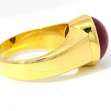 Massiver Ring in 18 Karat (750) Gelbgold mit natürlichem Rubin
