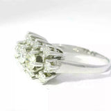 Zeitloser Vintage-Ring in 14 Karat Weißgold mit Brillanten