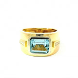 Hochwertiger Ring in 18 Karat Gelbgold mit Aquamarin & Diamanten