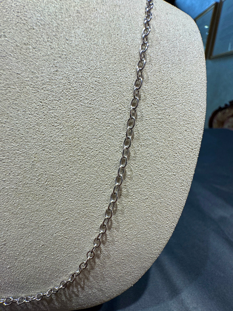 Lange Ankerkette in 14 Karat Weißgold mit Karabiner