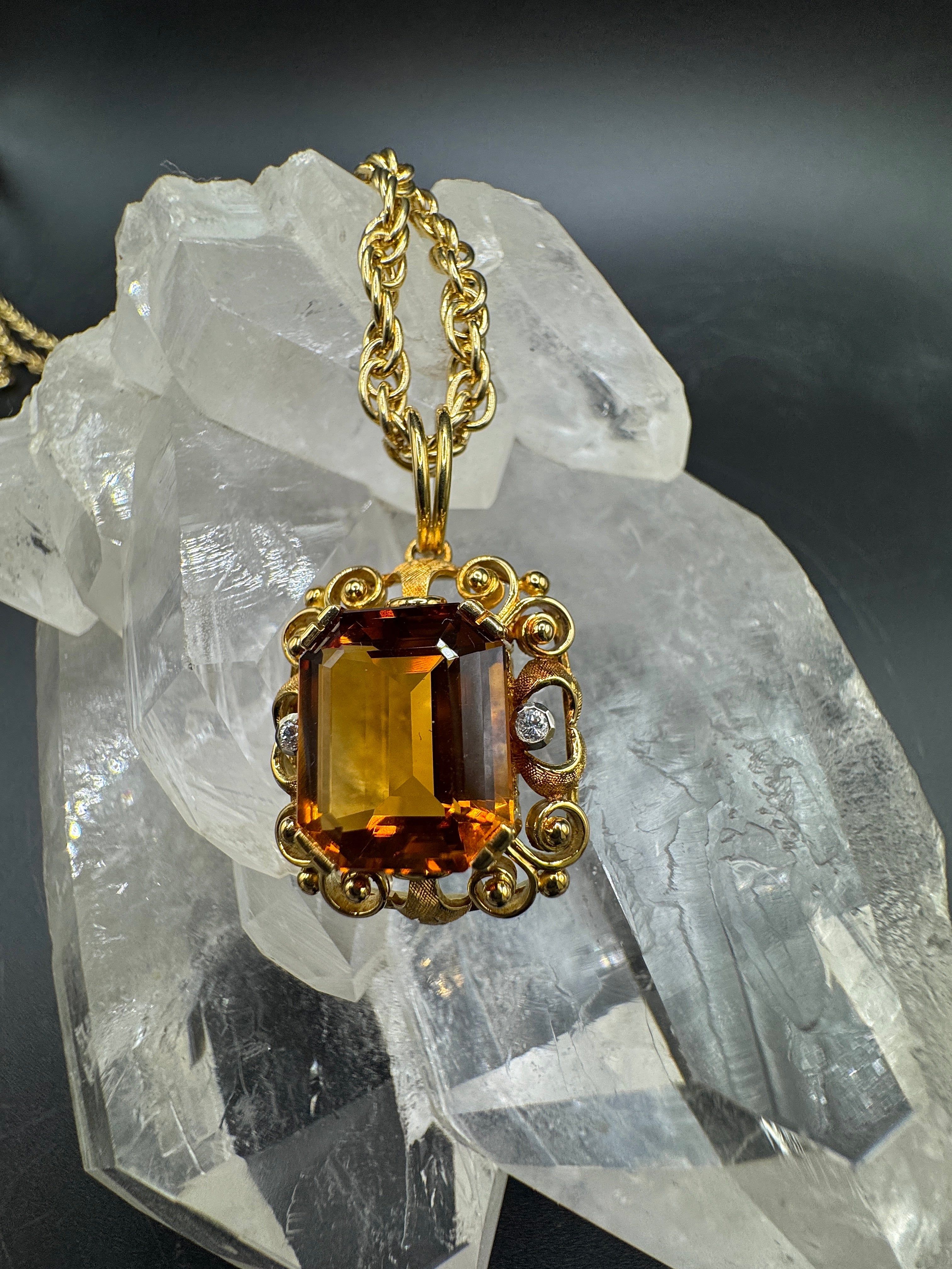 Handcrafted pendant in 18k yellow gold with citrine & brilliant-cut diamonds by Jaufmann