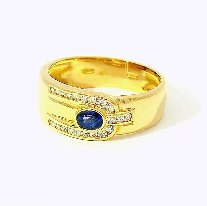 Feiner Saphirring in 18 Karat Gelbgold – Handgefertigt mit Brillanten