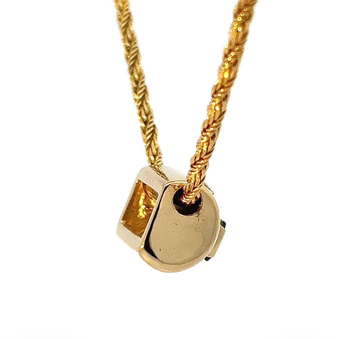 High-quality Goldbaur jewelry piece in 18K yellow gold with sapphire & diamonds