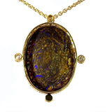 Besonderer Opal Anhänger in 14 Karat Gelbgold mit feinen Brillanten
