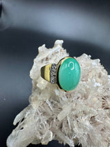 Feiner Ring in 14 Karat Gelbgold mit Jadeit und Brillanten