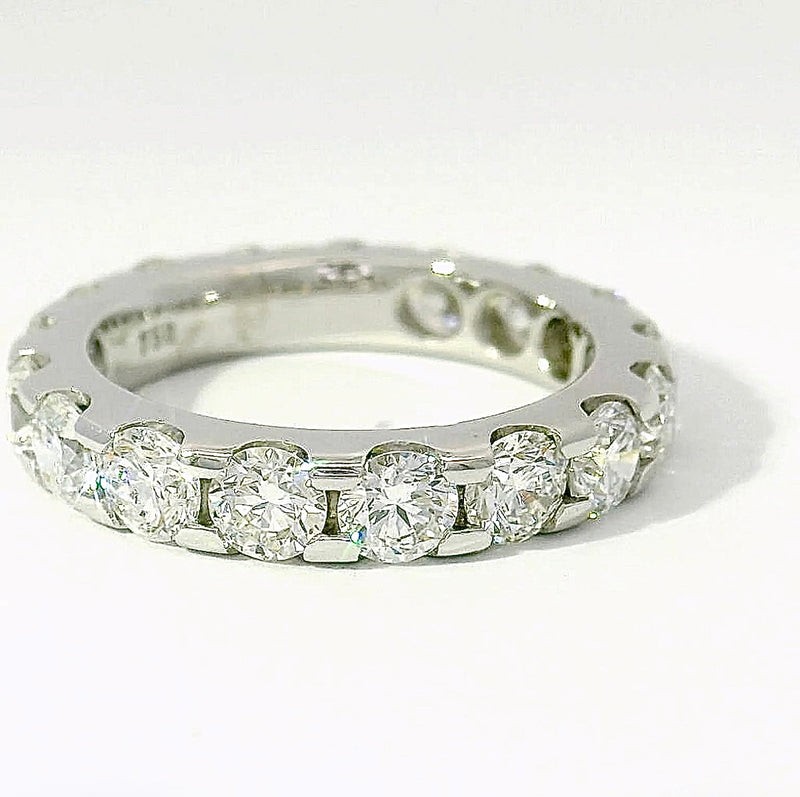 Massiver Memory Ring in 18 Karat Weißgold mit hochfeinen Brillanten
