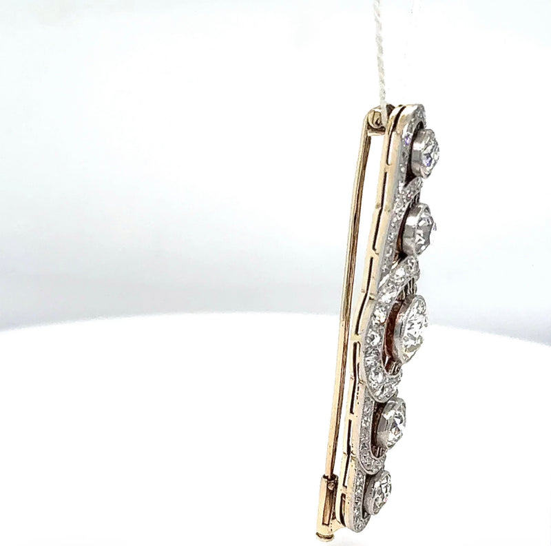 Eindrucksvolle Art-Deco Brosche in 14 Karat Gold mit großen Altschliff Diamanten