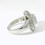 Eleganter Ring in 14 Karat Weißgold mit Brillanten