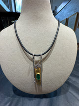 Einmaliger Anhänger in 18 Karat Weißgold & 900er Gelbgold mit Smaragd & Brillanten