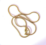 Zeitlose Schlangenkette in 8 Karat Gelbgold mit Karabiner