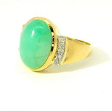 Feiner Ring in 14 Karat Gelbgold mit Jadeit und Brillanten