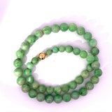 Hochwertige Jade-Kette mit 18 Karat Kugelschloss