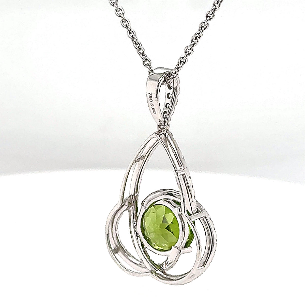Edler Anhänger in 18 Karat Weißgold mit feinen Brillanten & lebendigem Peridot