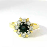 Zeitloser Ring in 14 Karat Gelb-& Weißgold mit blauem Saphir & Brillanten