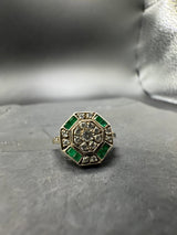 Art-Deco-Ring in 18 Karat Gelb- & Weißgold mit Smaragden & Brillanten