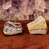 Elegante vintage oorbellen in 18 karaat bicolor met zeer fijne diamanten 