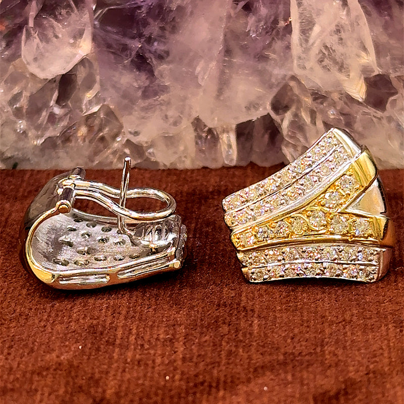 Elegante vintage oorbellen in 18 karaat bicolor met zeer fijne diamanten 