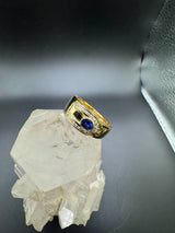 Feiner Saphirring in 18 Karat Gelbgold – Handgefertigt mit Brillanten