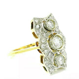 Ausgefallener Ring in 18 Karat (750) Gold mit feinen Brillanten