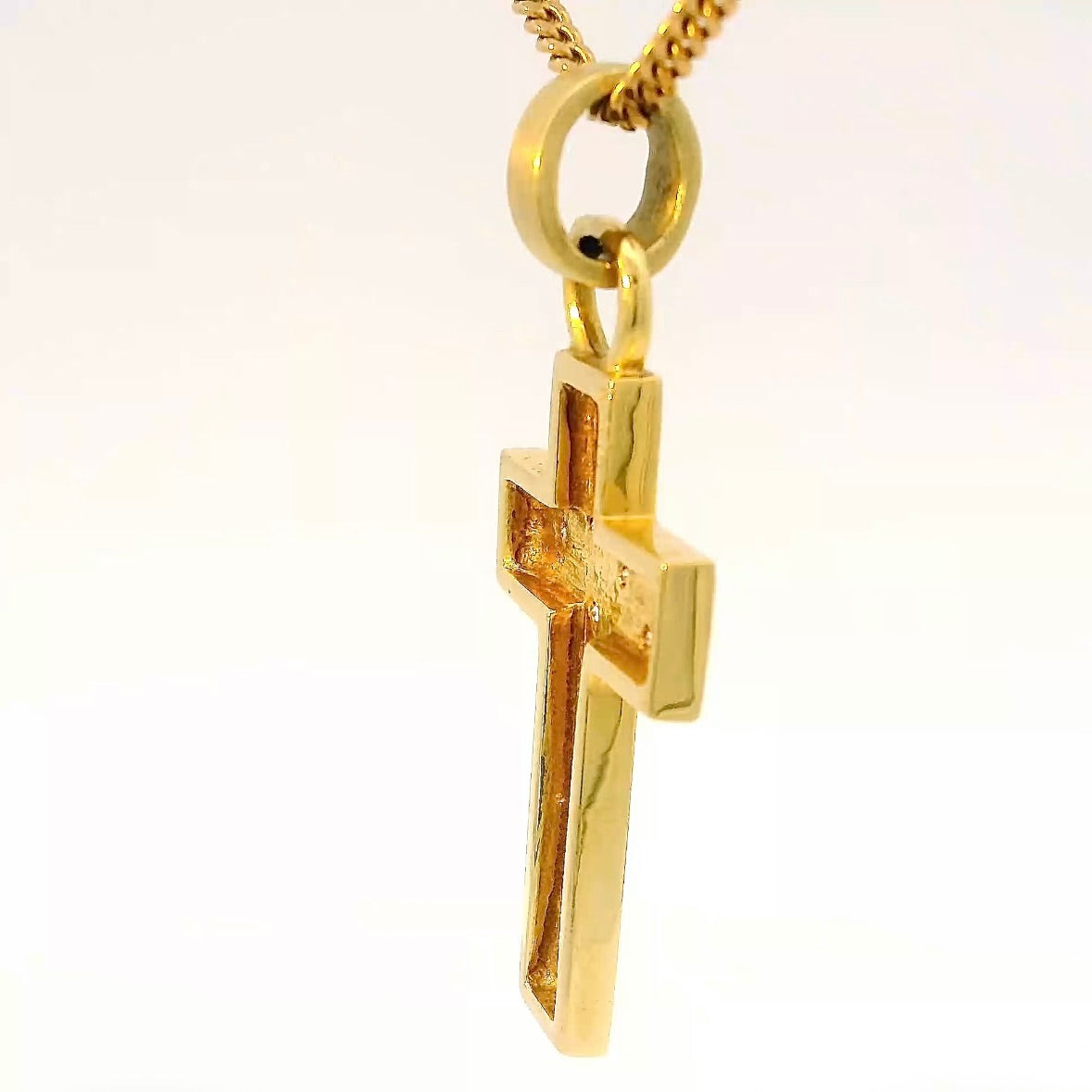 Cross pendant